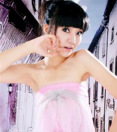 女性裸体被❌羞羞被扒胸衣拔萝卜